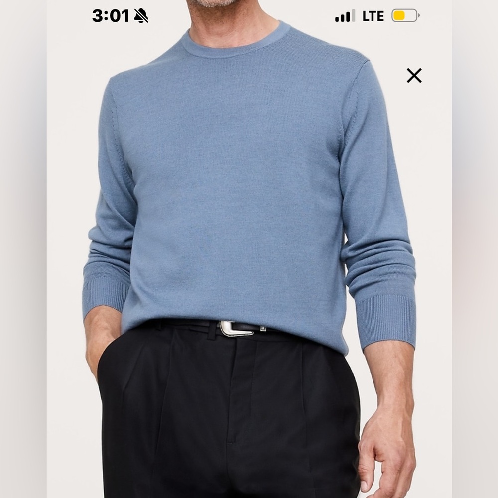 Banana Republic Men's Crewneck Sweater in Soft Blue